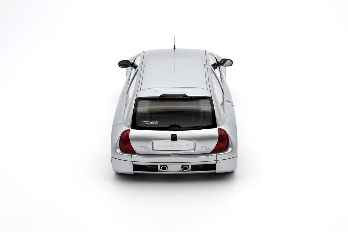 OttOmobile 1:18 RENAULT CLIO V6 PHASE 1 SILVER 2001
