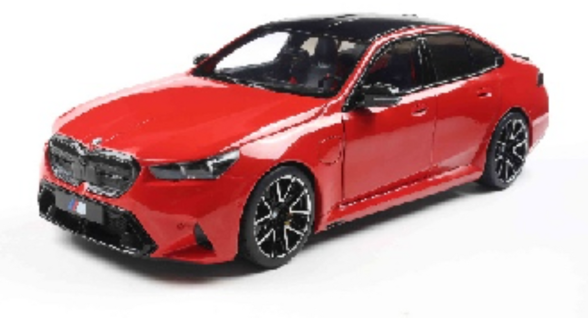 Solido 1:18 BMW M5 FIRE RED 2025 S1814702