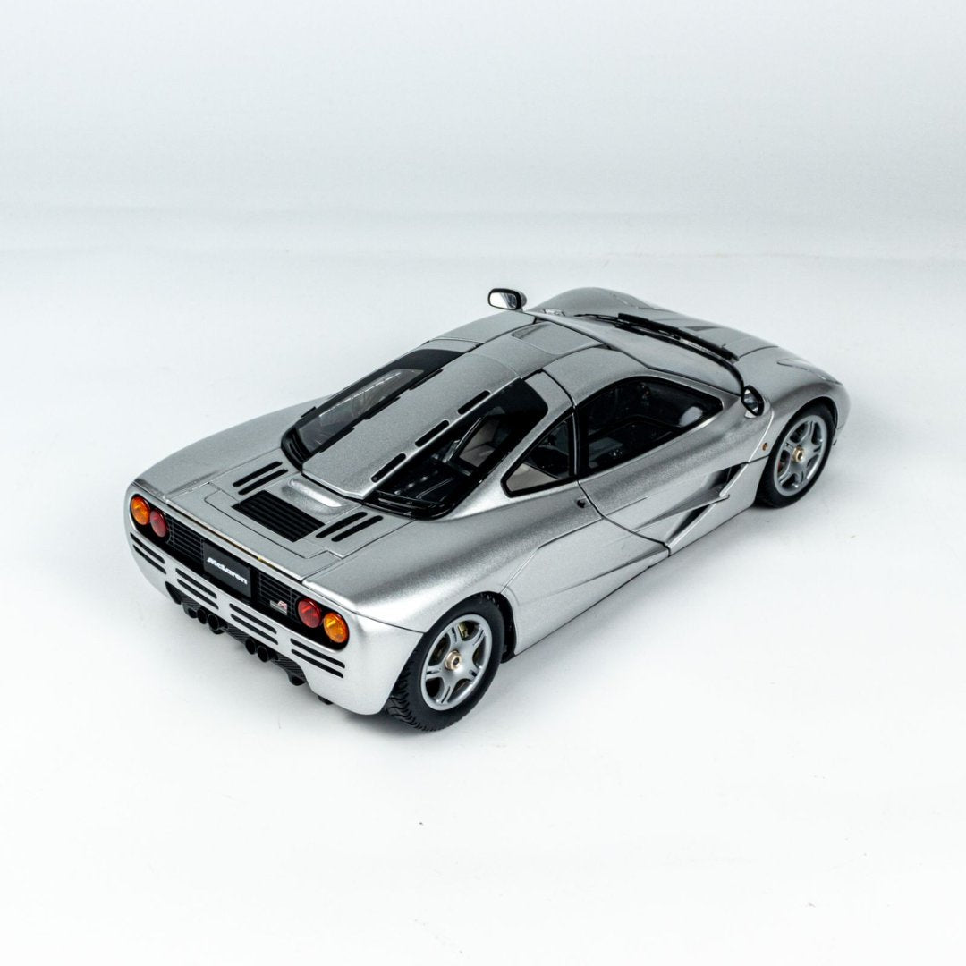 LCD 1:18 McLaren F1 XP5 Silver LCD18014-SI