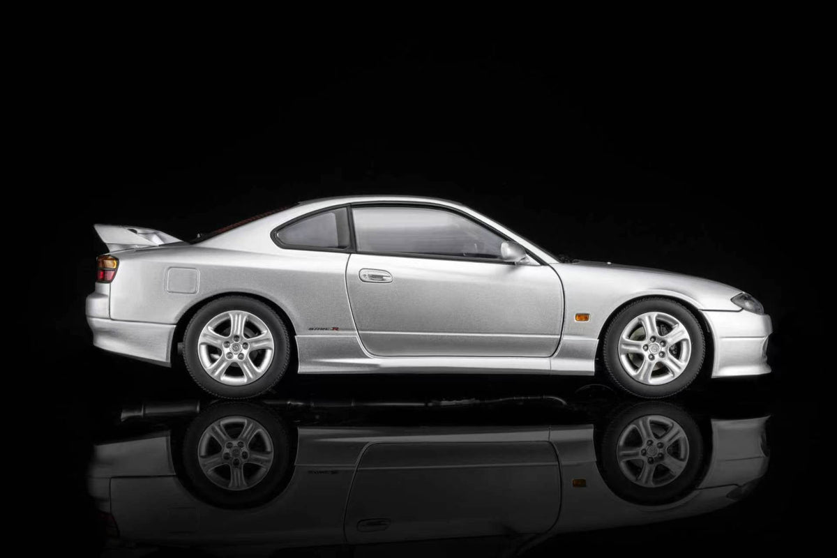 [Preorder] MOTORHELIX 1:18 Nissan Silvia S15 Spec-R Aero 1999 (3 Colours)