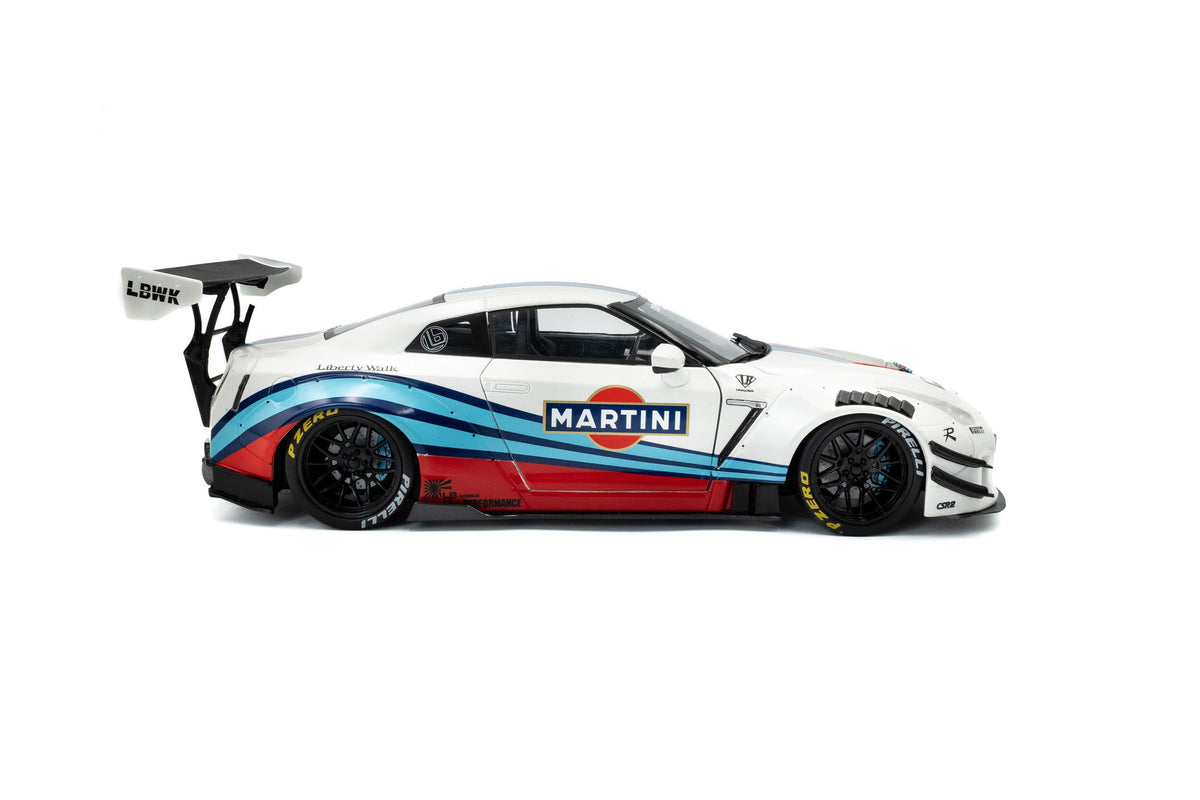Solido 1:18 NISSAN GT-R (R35) W/ LIBERTY WALK BODY KIT 2.0 M 2024 S1805819