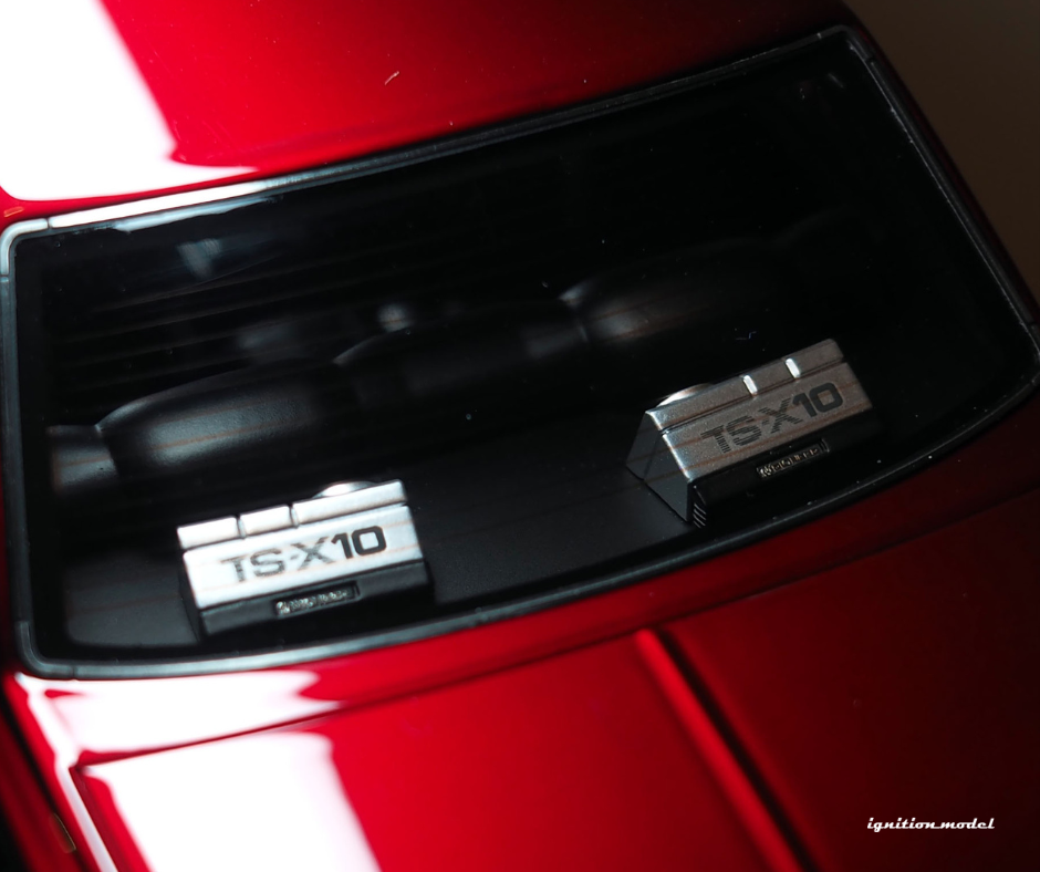 Ignition Model 1:18 Toyota MarkⅡ Sedan Grande (MX41) Red Metallic IG3428
