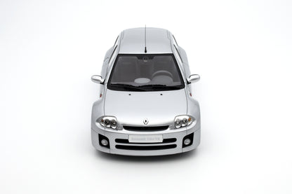 OttOmobile 1:18 RENAULT CLIO V6 PHASE 1 SILVER 2001