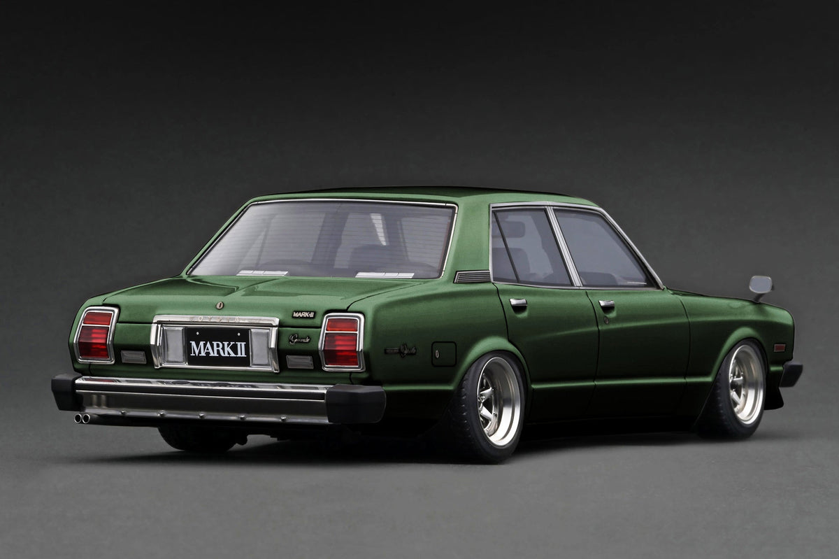 Ignition Model 1:18 Toyota MarkⅡ Sedan Grande (MX41) Green Metallic