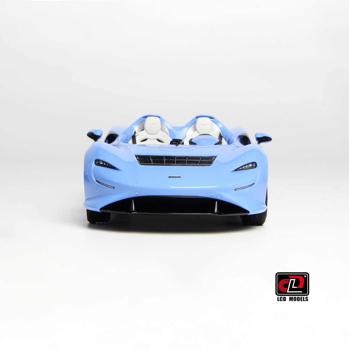 LCD 1:18 McLaren ELVA - Blue LCD18015-BU
