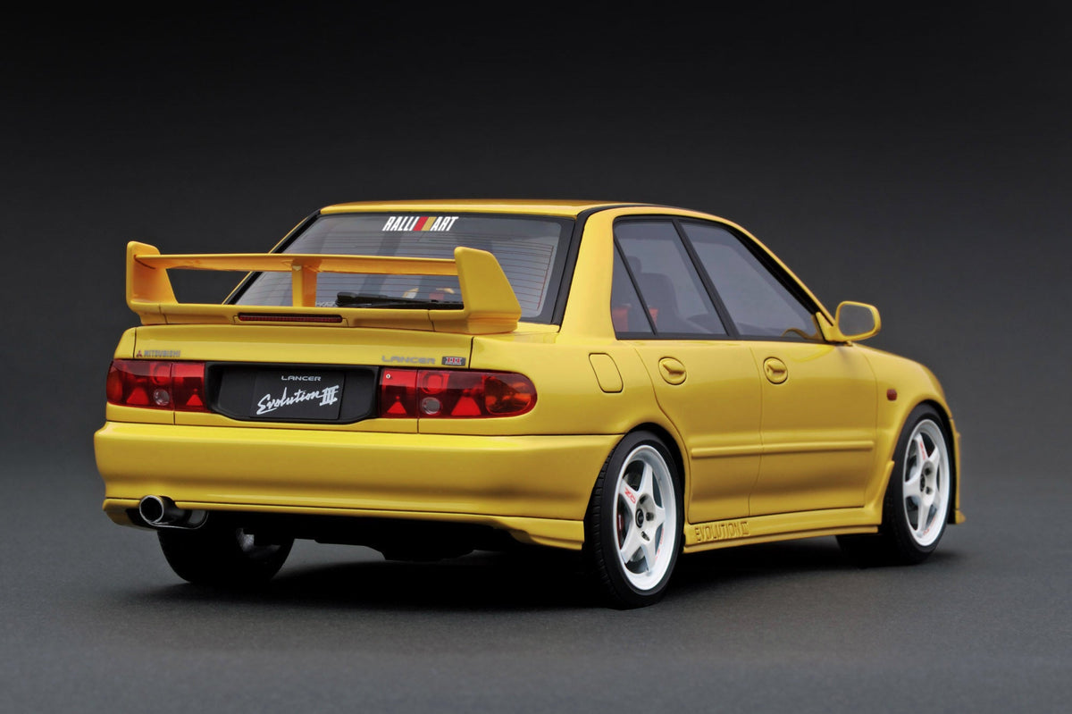 Ignition Model 1:18 Mitsubishi Lancer Evolution III GSR (CE9A) Yellow