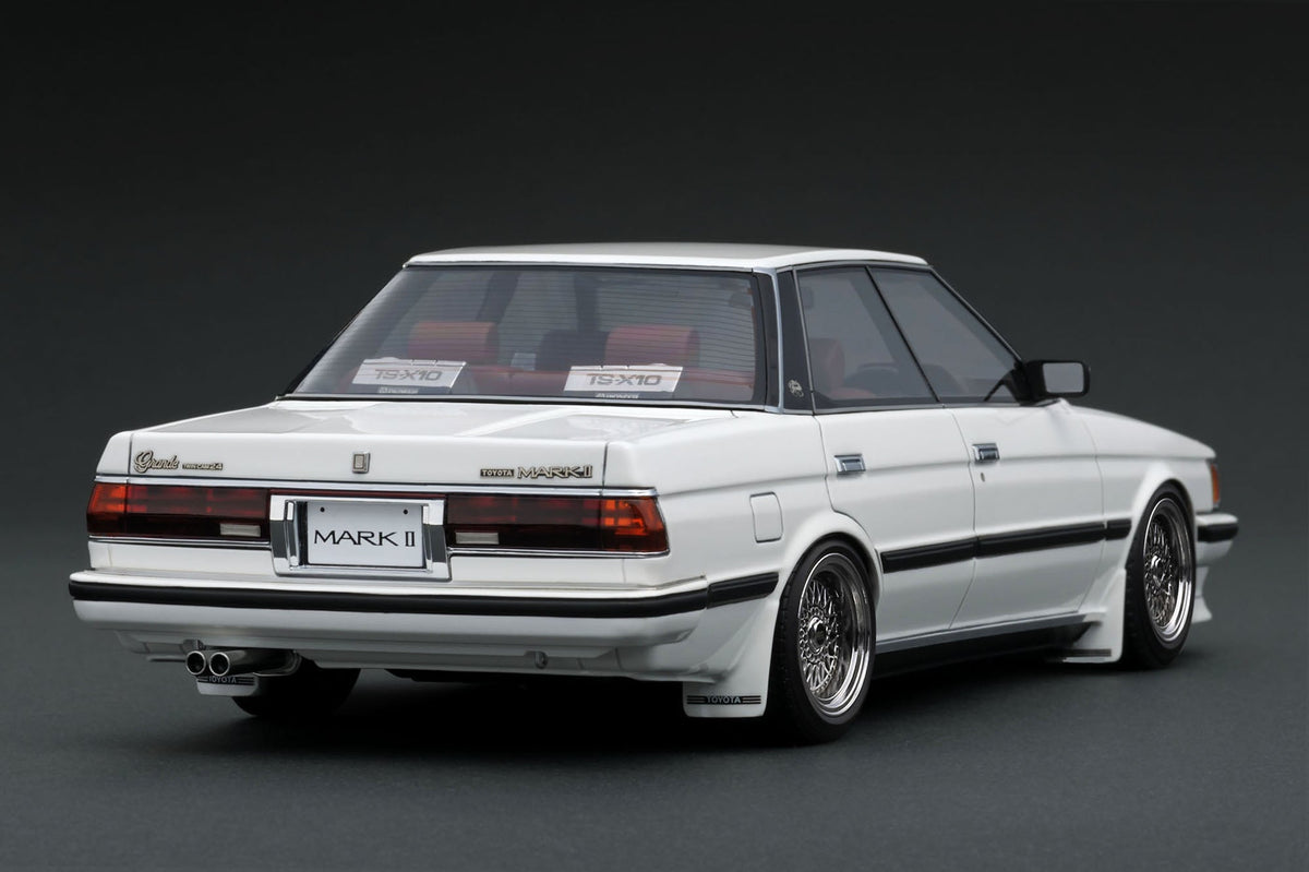 [Preorder] Ignition Model 1:18 Toyota Mark II Grande (GX71) White/Gold (2 Colours)