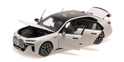 MINICHAMPS 1:18 BMW i7 M70 (G70) – 2024 WHITE METALLIC 110023702