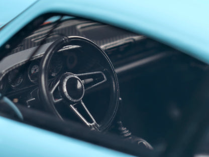MCM 1:18 Porsche Singer DLS Turbo (4 Versions)