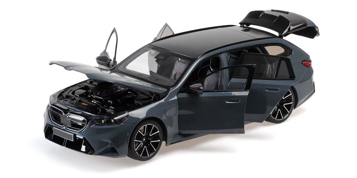 MINICHAMPS 1:18 BMW M5 TOURING - 2024 - GREY METALLIC 110023901