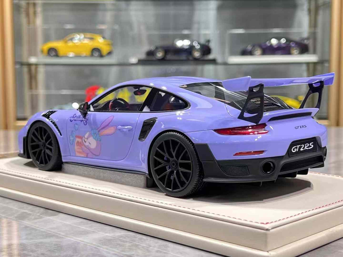 Vehicle Art 1:18 Porsche 911 GT2 RS Weissach - 4 Colors