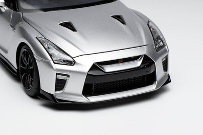 [Preorder] Motorhelix 1:18 Nissan GT-R (R35) Track Edition Engineered by NISMO T-Spec 2022 Silver M83517