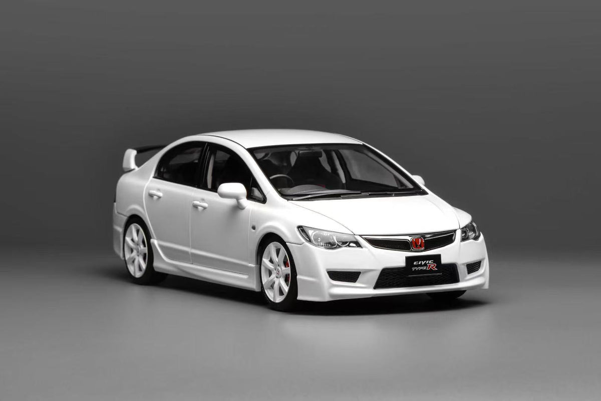 MOTORHELIX 1:18 Honda Civic Type R (FD2) 2007 Facelift Premium White Pearl M85404
