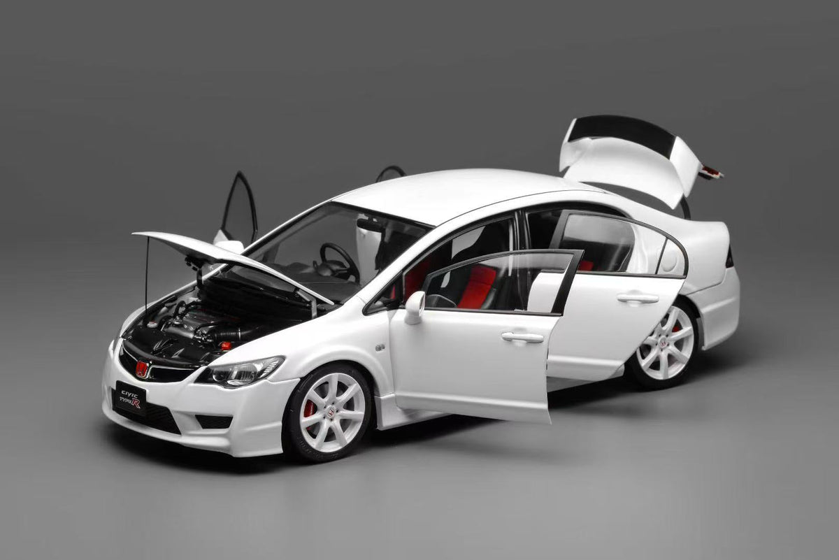 MOTORHELIX 1:18 Honda Civic Type R (FD2) 2007 Facelift Premium White Pearl M85404