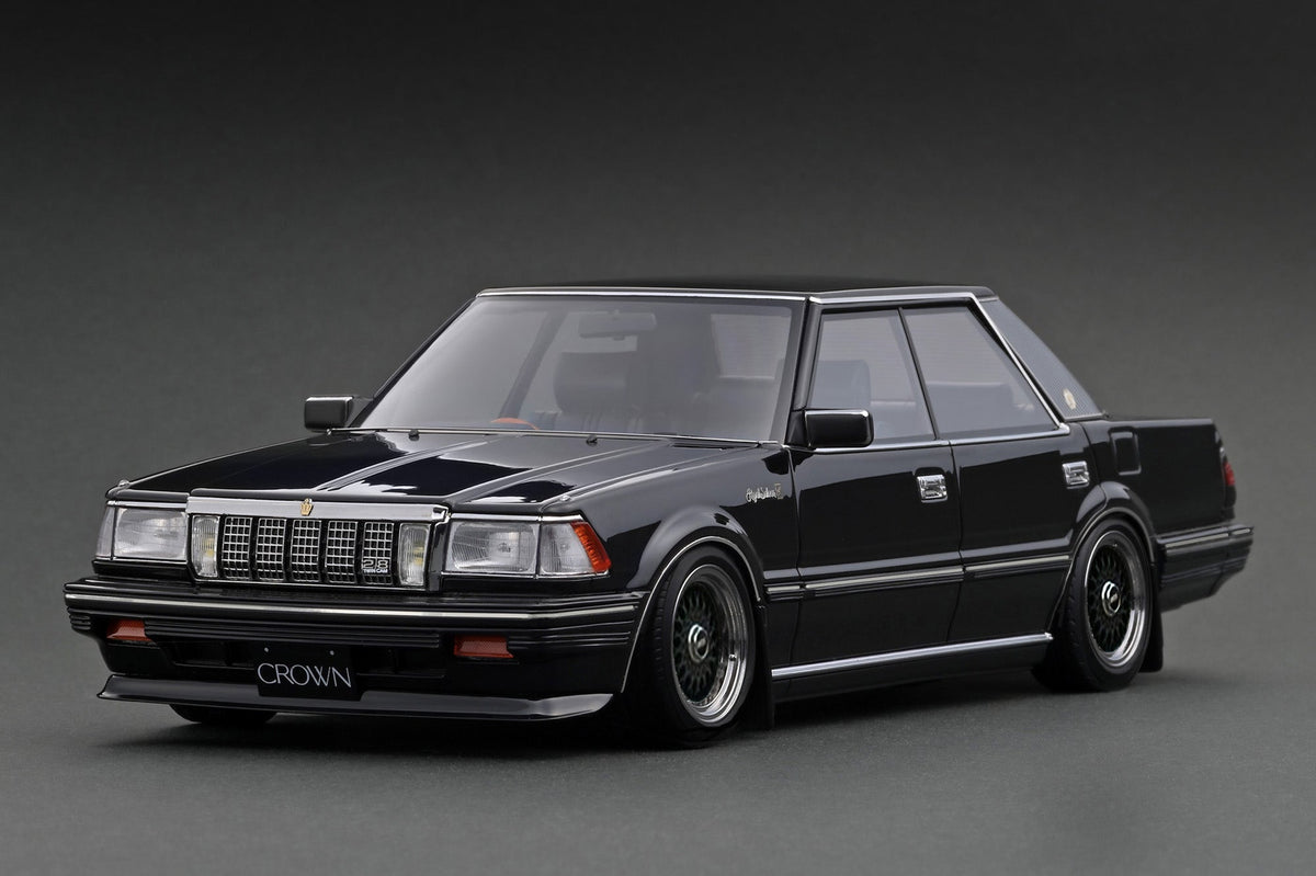Ignition Model 1:18 Toyota Crown 2.8 Royal Saloon G (120) (3 Versions)