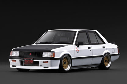 Ignition Model 1:18 Mitsubishi Lancer EX GSR Turbo (A175A) White *Black Hood IG3967