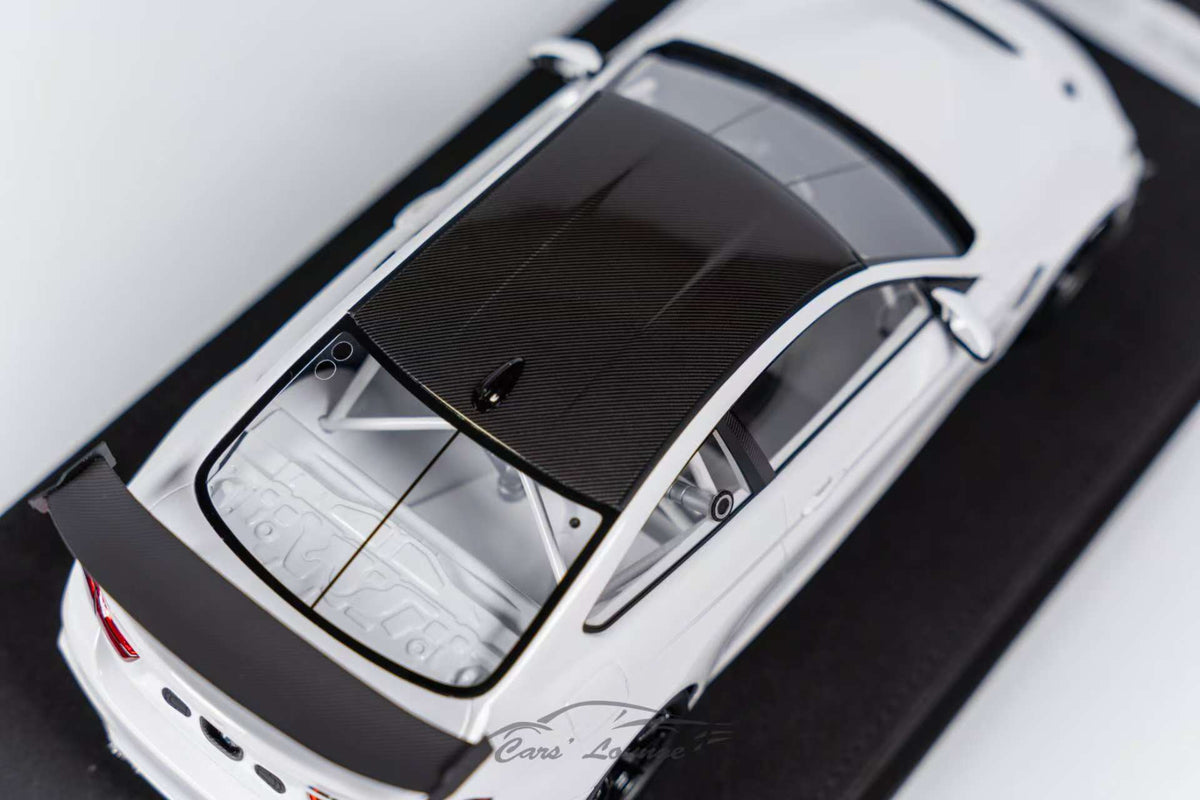 Car's Lounge 1:18 BMW M4 GT4 EVO (2 Versions)