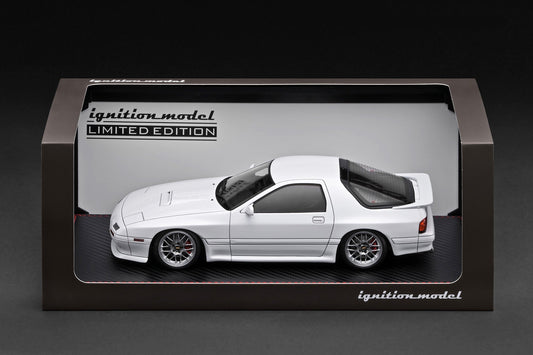 [Preorder] Ignition Model 1:18 Mazda Savanna RX-7 Infini (FC3S) White With 13B Engine IG4089