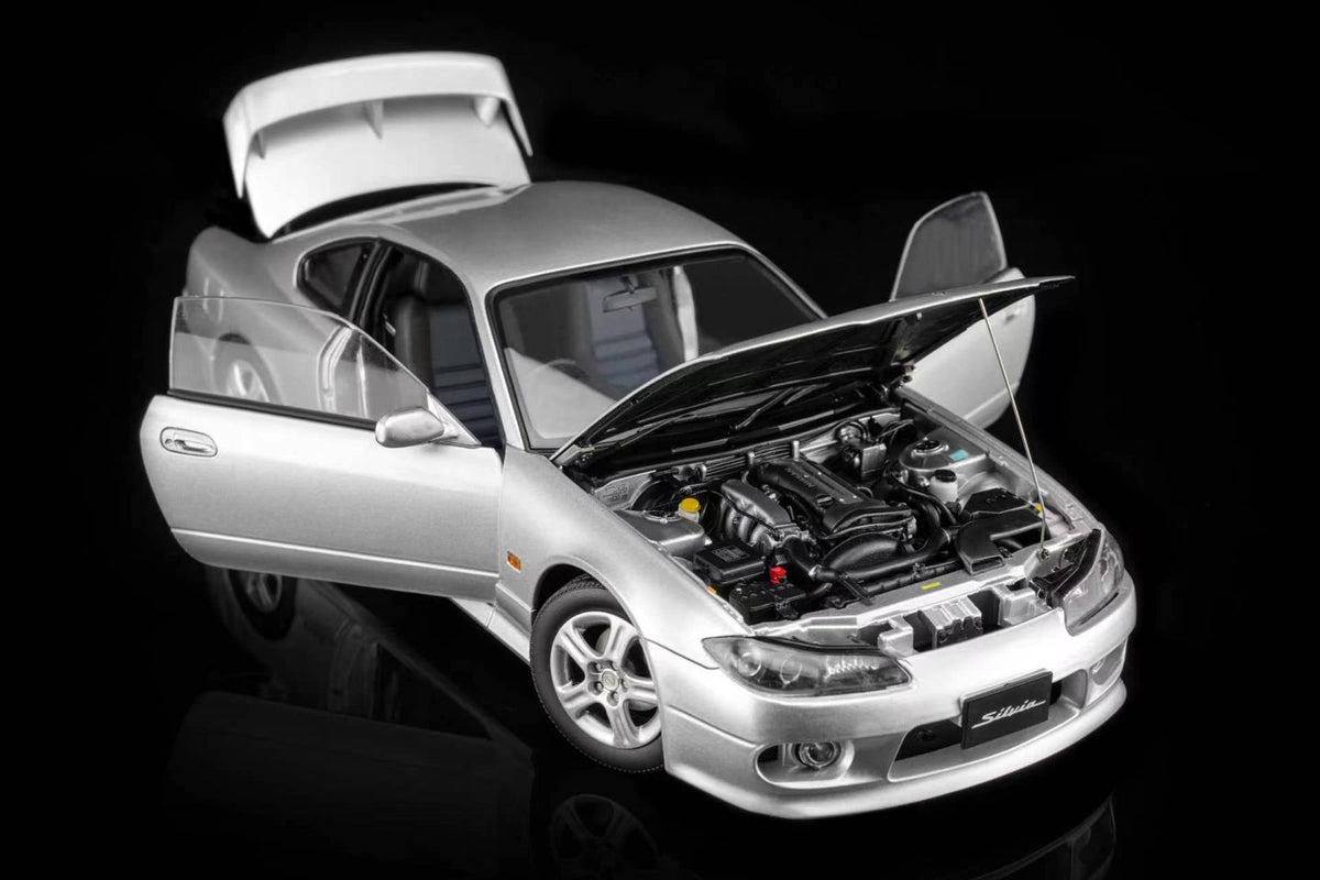 [Preorder] MOTORHELIX 1:18 Nissan Silvia S15 Spec-R Aero 1999 (3 Colours)