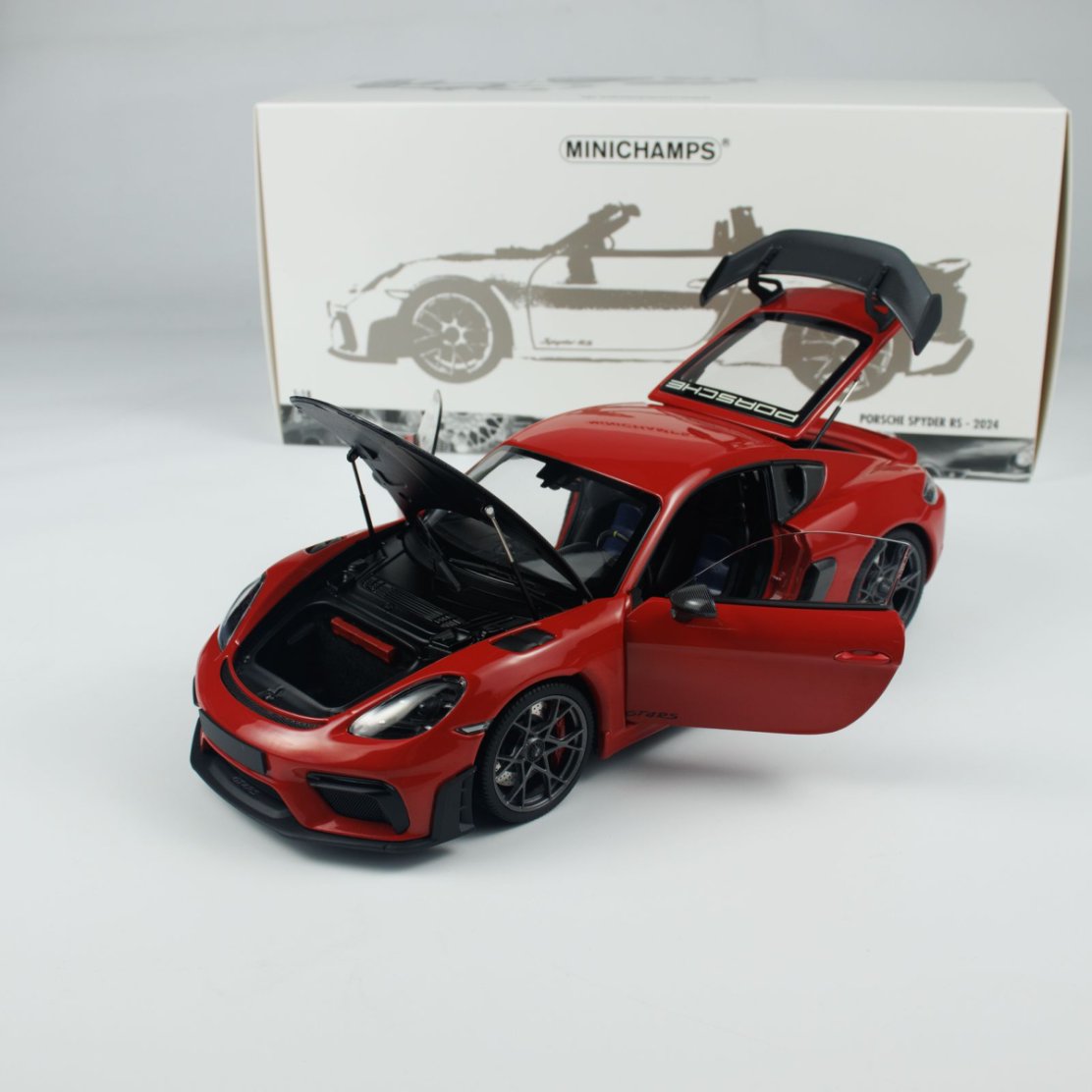 Minichamps 1:18 Caymen 718 Caymen GT4 RS Weissach Package