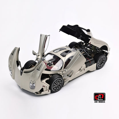 [Preorder] LCD 1:18 Pagani Utopia (2 Colours) LCD18024-PW/ LCD18024-GO