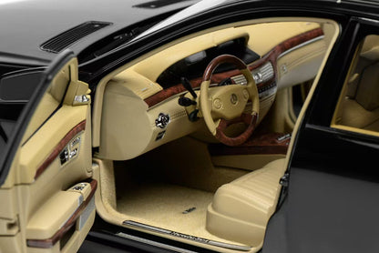 MOTORHELIX 1:18 Mercedes Benz S-Class S600L AMG (W221) M82204
