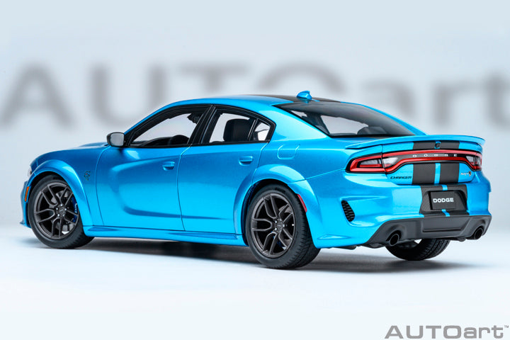 AUTOart 1:18 Dodge Charger SRT Hellcat Redeye JailBreak B5 Blue 71753