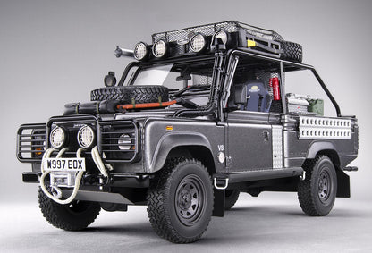 Kyosho 1:18 Land Rover Defender Movie Edition Corris Grey