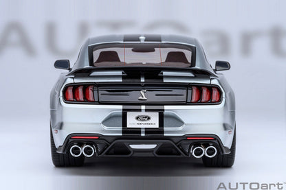 AUTOart 1:18 FORD MUSTANG SHELBY GT500 - Iconic Silver 73096
