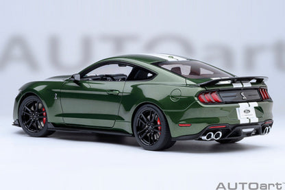 AUTOart 1:18 FORD MUSTANG SHELBY GT500 - Eruption Green 73097