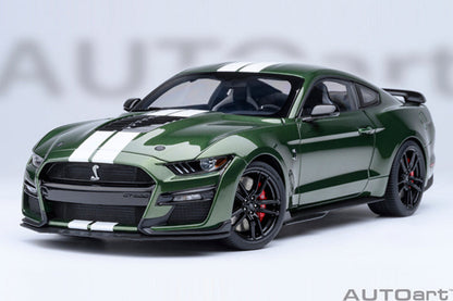 AUTOart 1:18 FORD MUSTANG SHELBY GT500 - Eruption Green 73097