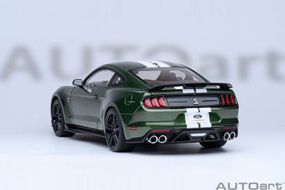 AUTOart 1:18 FORD MUSTANG SHELBY GT500 - Eruption Green 73097