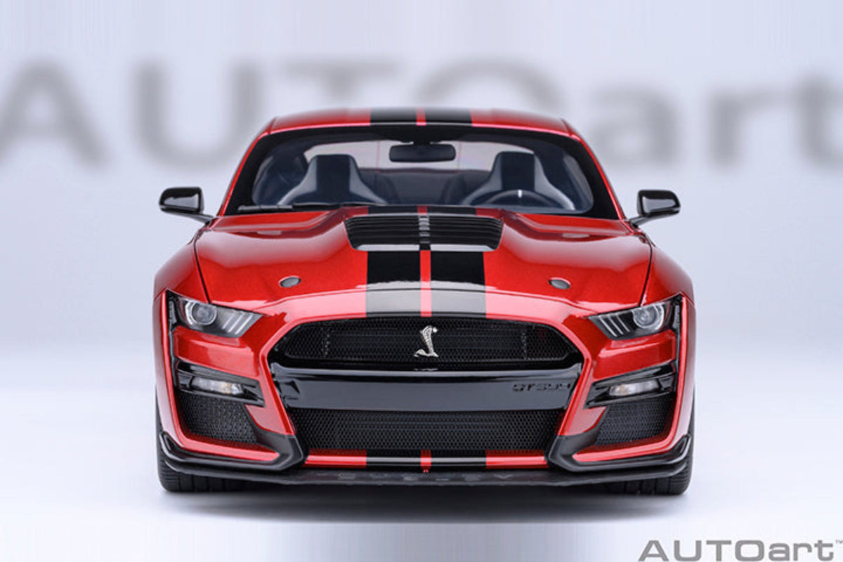AUTOart 1:18 FORD MUSTANG SHELBY GT500 - Rapid Red 73098