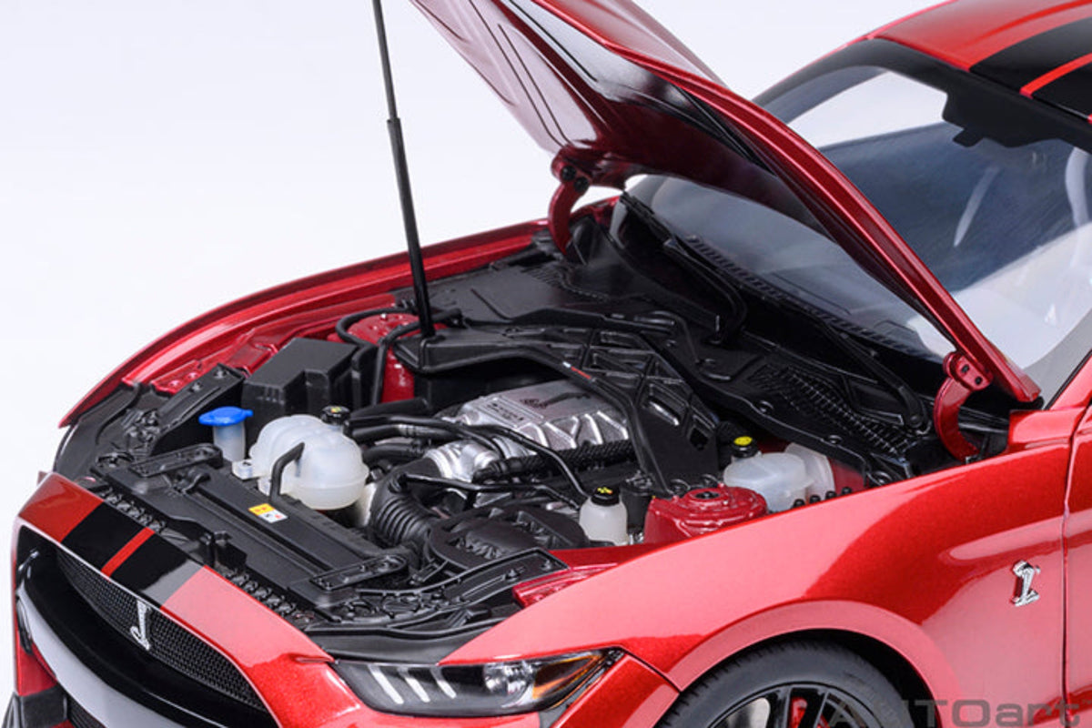 AUTOart 1:18 FORD MUSTANG SHELBY GT500 - Rapid Red 73098
