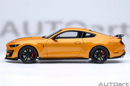 AUTOart 1:18 FORD MUSTANG SHELBY GT500 - Cyber Orange 73099