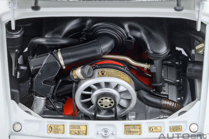 AutoArt 1:18 Porsche 911 Carrera 2.7 RS "The Circuit Wolf" - White 78026