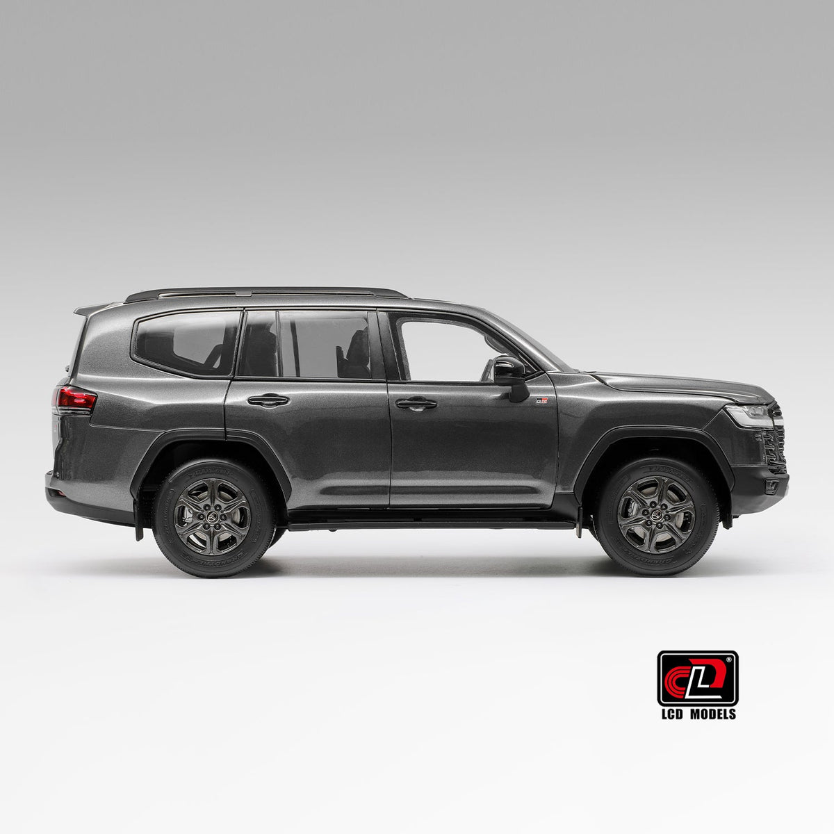 [Preorder] LCD 1:18 Toyota Land Cruiser LC300-GR Sport (4 Colours) LCD18013