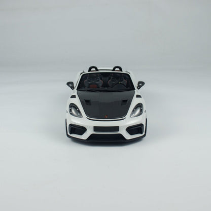 Minichamps 1:18 Caymen 718 Spyder RS Weissach Package 110063130/ 110063131