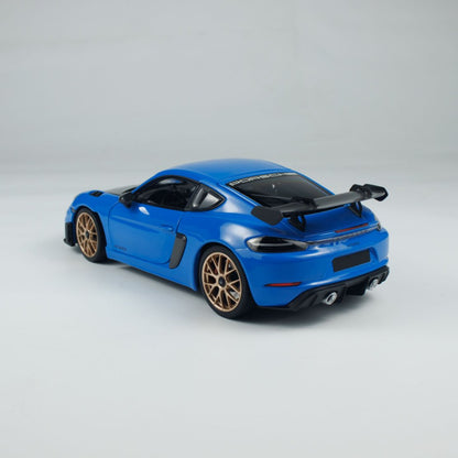 Minichamps 1:18 Caymen 718 Caymen GT4 RS Weissach Package