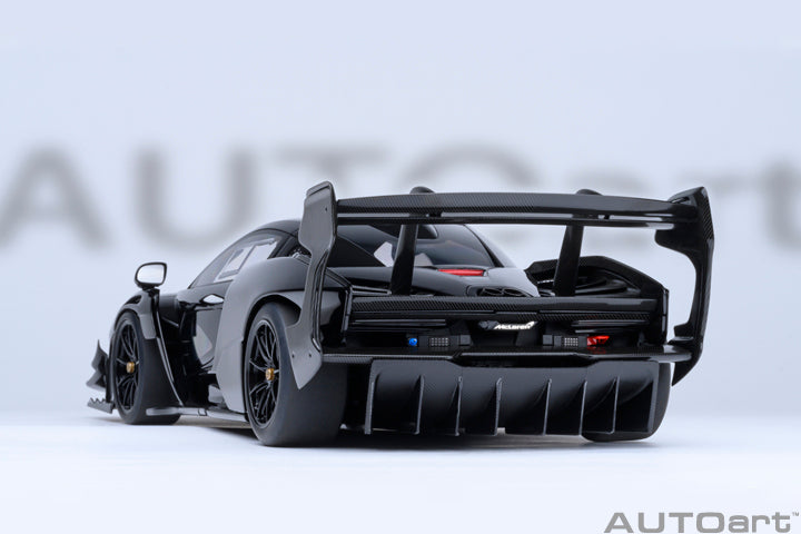 AUTOart 1:18 McLaren Senna GTR Onyz Black 81954