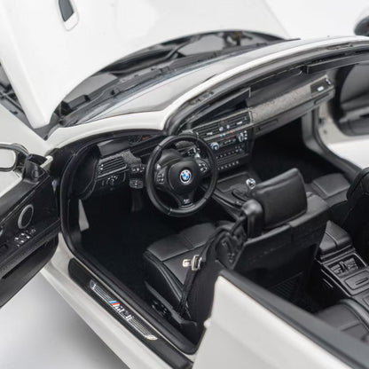 [Preorder] Kyosho 1:18 BMW M3 CONVERTIBLE(E93M) ALPINE WHITE 08738AW
