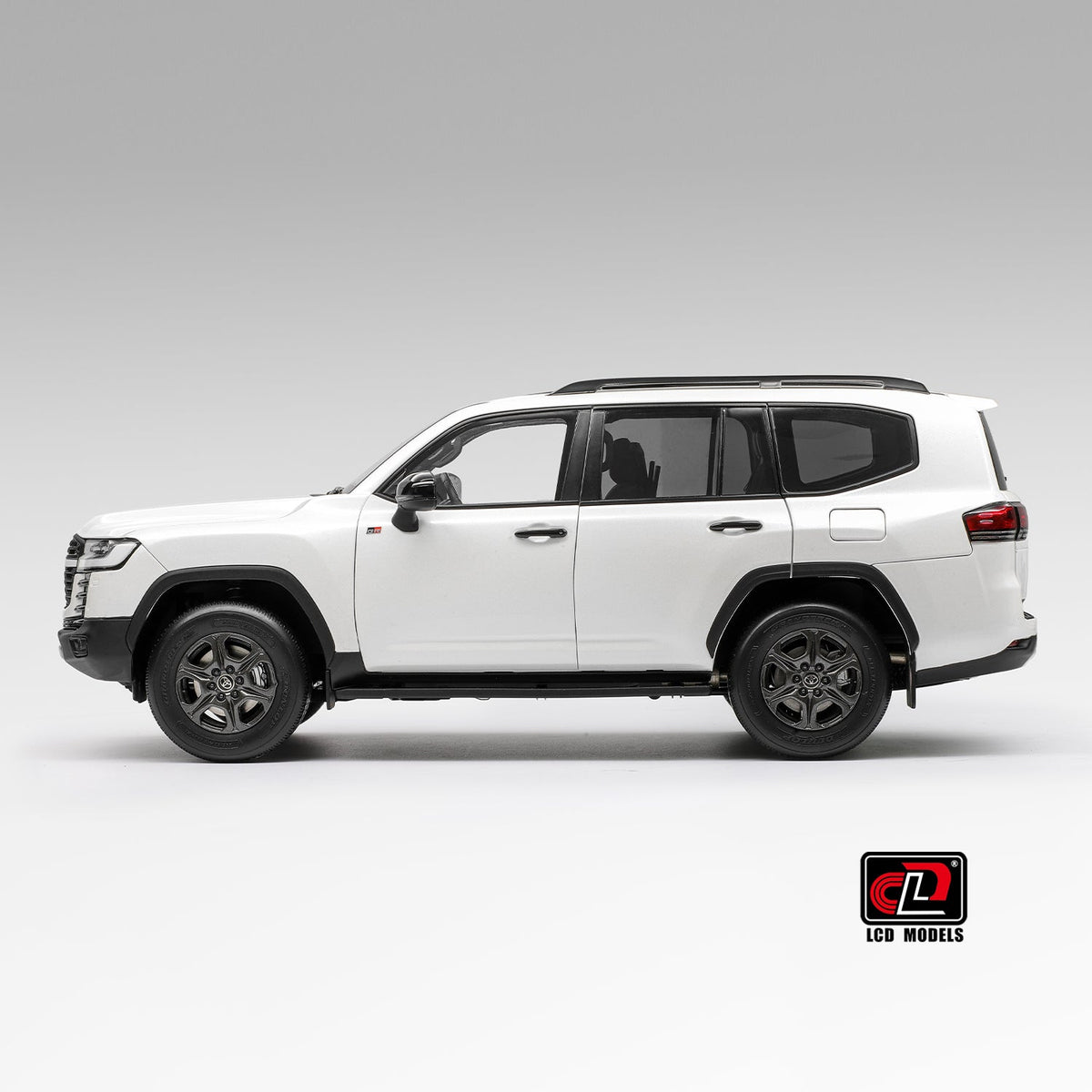 [Preorder] LCD 1:18 Toyota Land Cruiser LC300-GR Sport (4 Colours) LCD18013