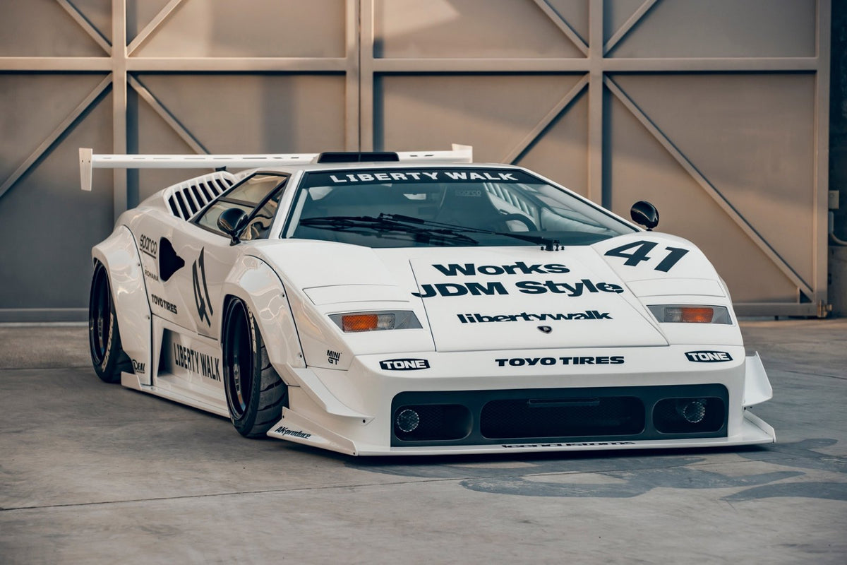 [Preorder] GT Spirit 1:18 LB-WORKS LAMBORGHINI COUNTACH WHITE 2023 GT518
