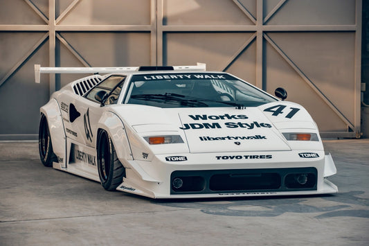 [Preorder] GT Spirit 1:18 LB-WORKS LAMBORGHINI COUNTACH WHITE 2023 GT518