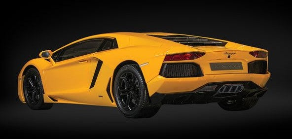 Pocher 1:8 Model Kits Lamborghini Aventador LP 700-4 Giallo Orion