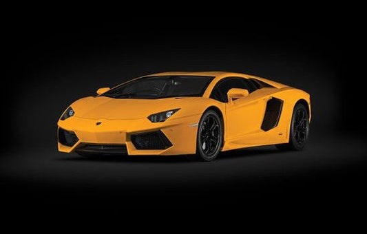 Pocher 1:8 Model Kits Lamborghini Aventador LP 700-4 Giallo Orion
