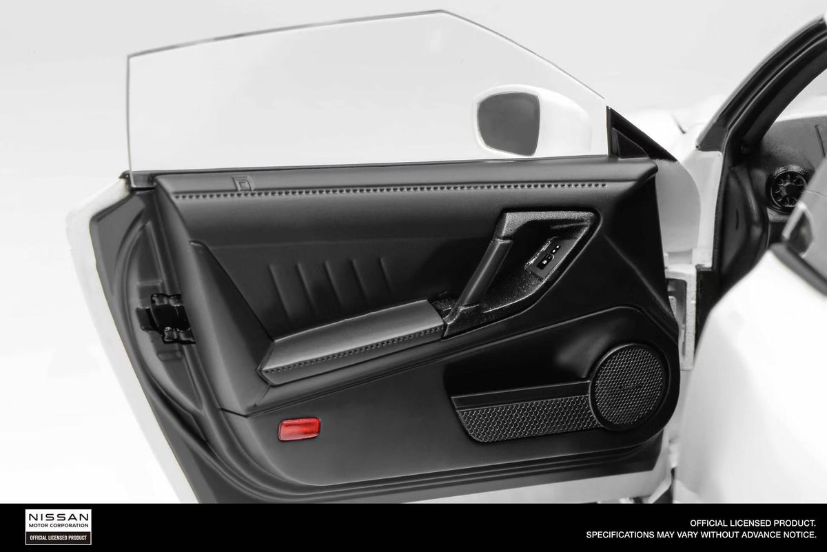 Motorhelix 1:18 Nissan GT-R (R35) Track Edition Engineered by NISMO 2020 (3 Colors)