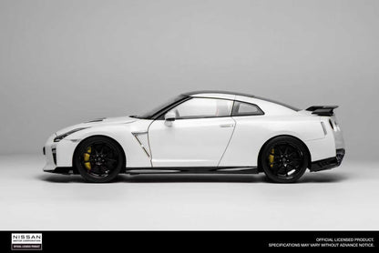 Motorhelix 1:18 Nissan GT-R (R35) Track Edition Engineered by NISMO 2020 (3 Colors)