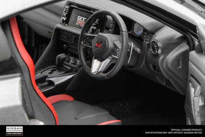 Motorhelix 1:18 Nissan GT-R (R35) Track Edition Engineered by NISMO 2020 (3 Colors)