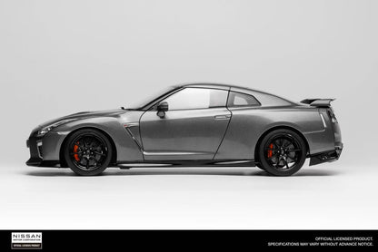 Motorhelix 1:18 Nissan GT-R (R35) Track Edition Engineered by NISMO 2020 (3 Colors)
